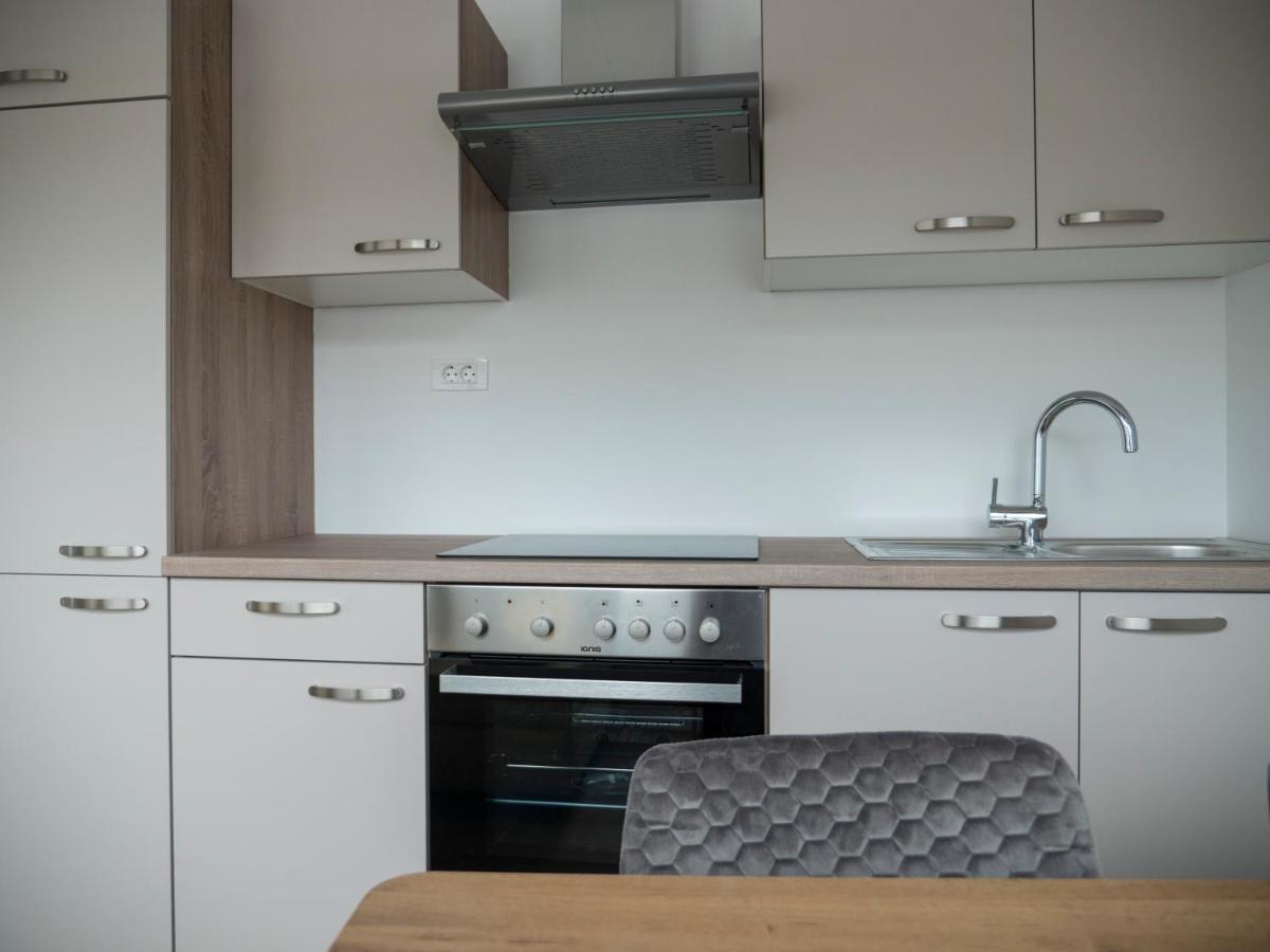 Apartments Aura Deskle Exterior photo